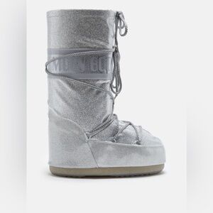 NWT: Moon Boot Women's Icon Silver Winter Boots, sz 39/41 (7/8 US)